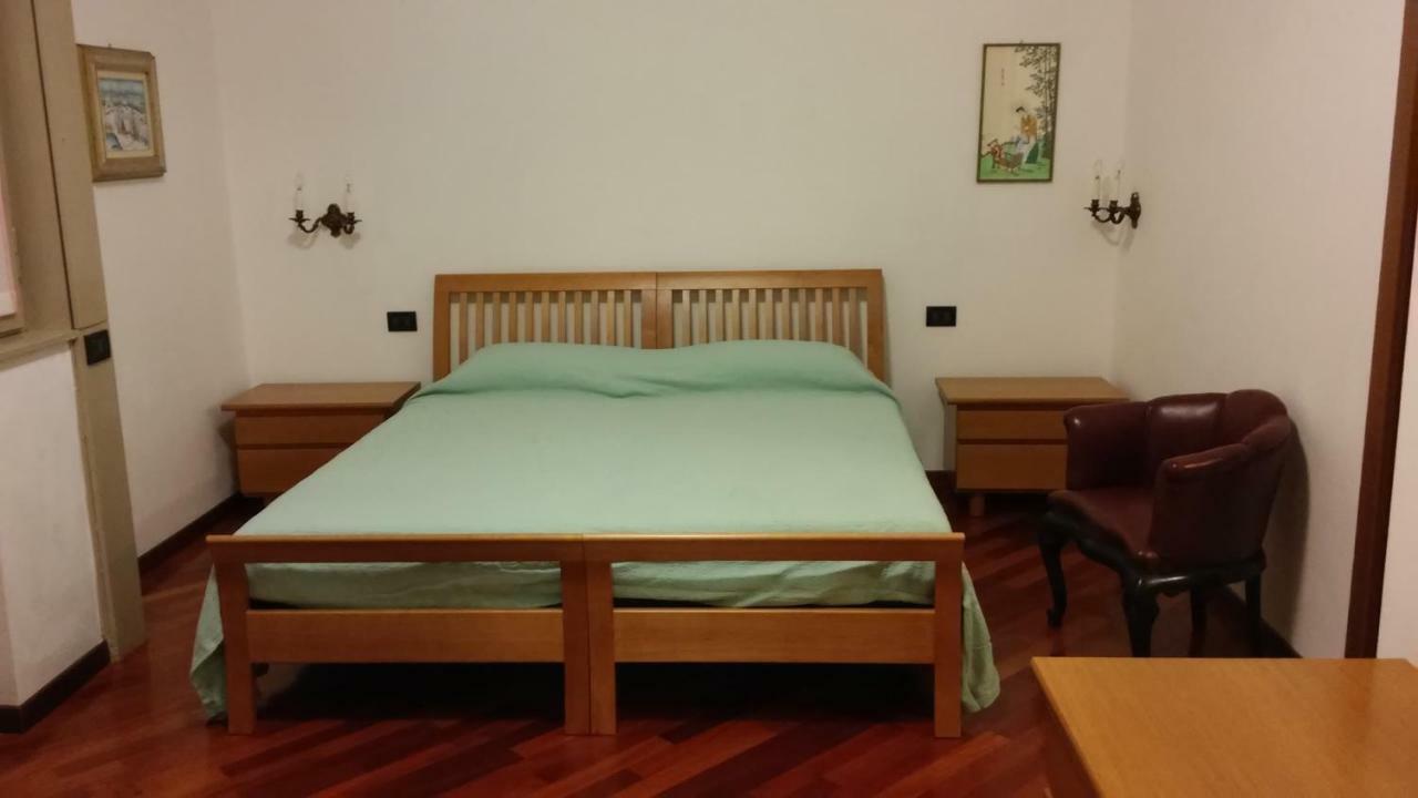 Emi Apartment 볼라테 외부 사진